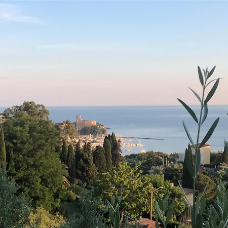 Apartment Papiriana La Casa Del Borgo_ Breathtaking Sea Wiew Fosdinovo